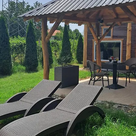 Brvnara Aurora Vista Sa Bazenom